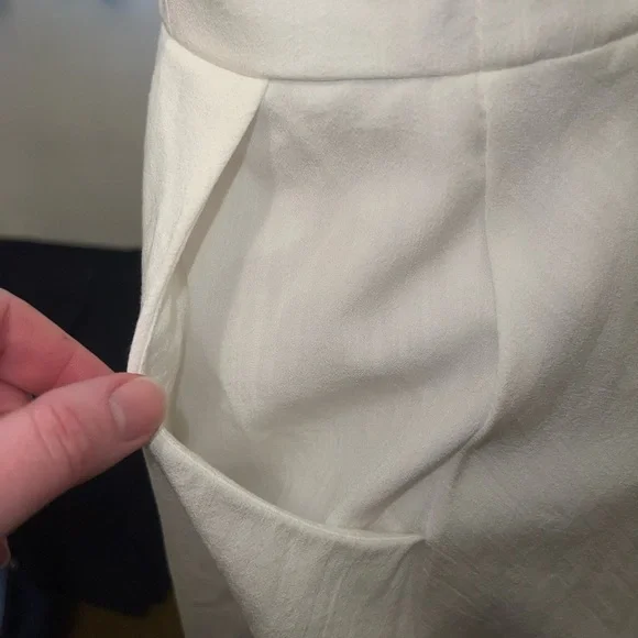 Women’s White Dress - Picture 5 of 7